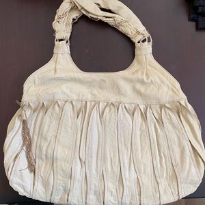 Laundry by Shelli Segal cream handbag